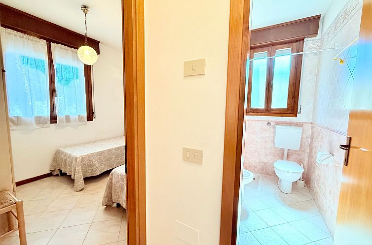 Vakantiehuis Chalet, Terrasse mit Kamin, privater Garten