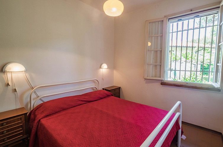 Vakantiehuis 3-Schlafzimmer-Villa mit großem Garten