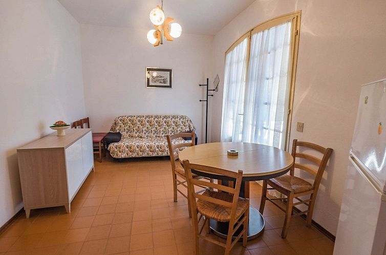 Vakantiehuis 3-Schlafzimmer-Villa mit großem Garten