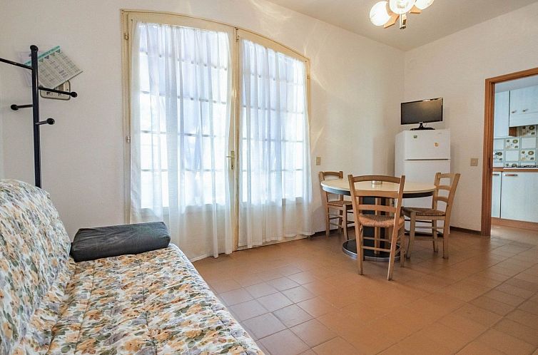 Vakantiehuis 3-Schlafzimmer-Villa mit großem Garten
