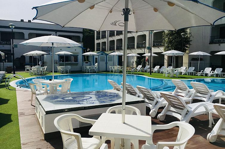 Appartement in Lido Di Spina mit Möbliertem Balkon