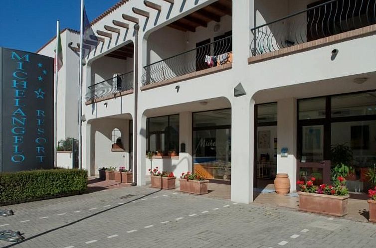 Appartement in Lido Di Spina mit Möbliertem Balkon