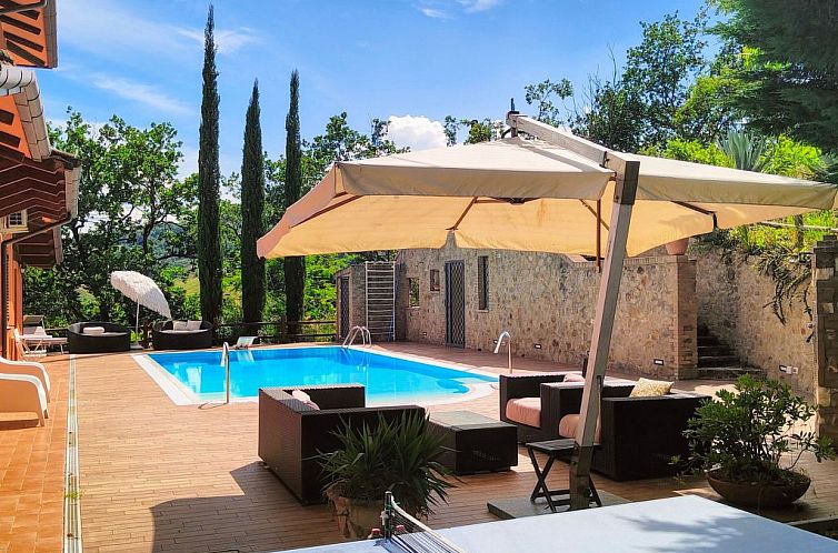 Vakantiehuis Landgut "TenutaQuarantaOlivi