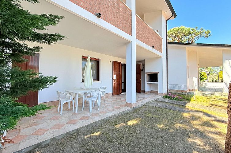 Vakantiehuis 3-Zimmer-Villa, Erdgeschoss, 2 Gärten, Klima