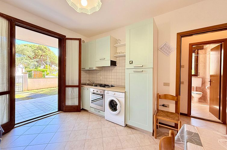 Vakantiehuis 3-Zimmer-Villa, Erdgeschoss, 2 Gärten, Klima