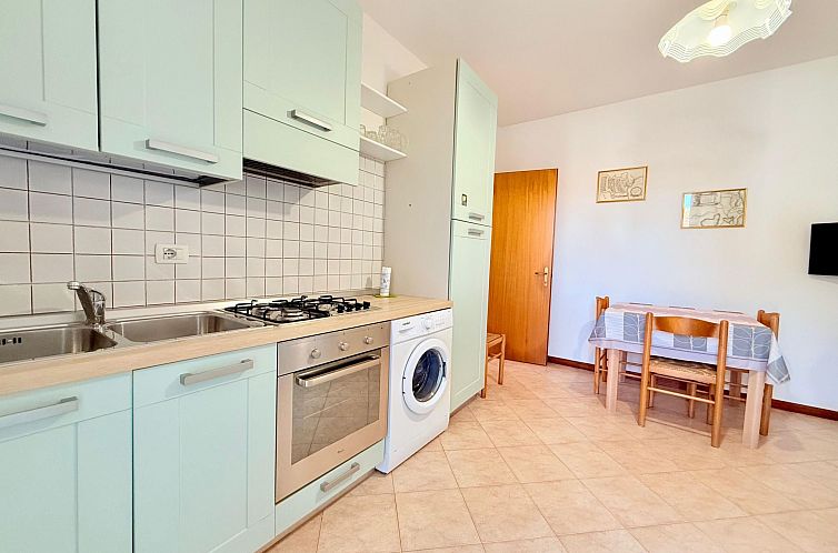 Vakantiehuis 3-Zimmer-Villa, Erdgeschoss, 2 Gärten, Klima