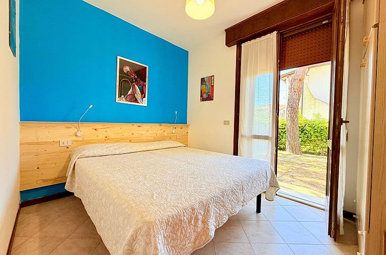 Vakantiehuis 3-Zimmer-Villa, Erdgeschoss, 2 Gärten, Klima