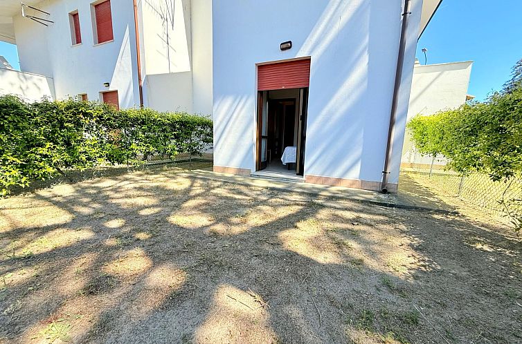 Vakantiehuis 3-Zimmer-Villa, Erdgeschoss, 2 Gärten, Klima