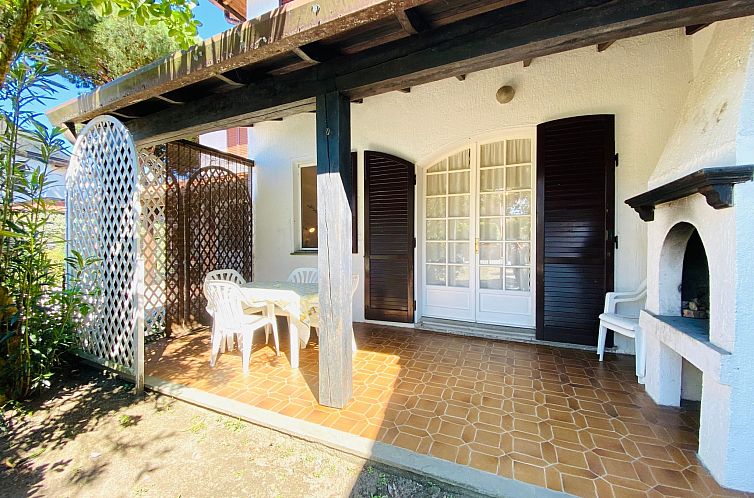 Vakantiehuis Vier-Zimmer-Villa, 2 Bäder, 2 Gärten, 2 Klima