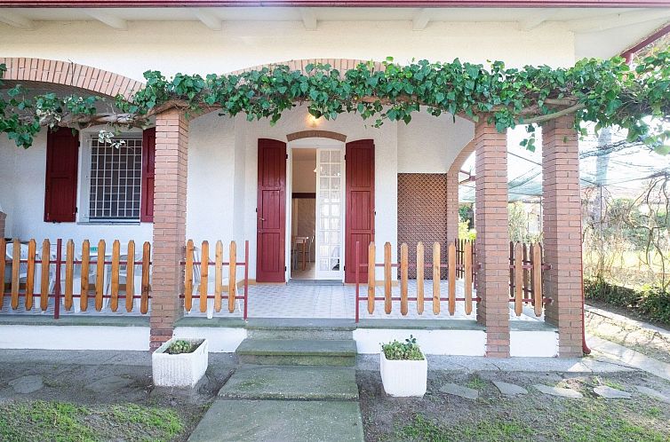 Vakantiehuis in Lido Delle Nazioni mit Großem Garten