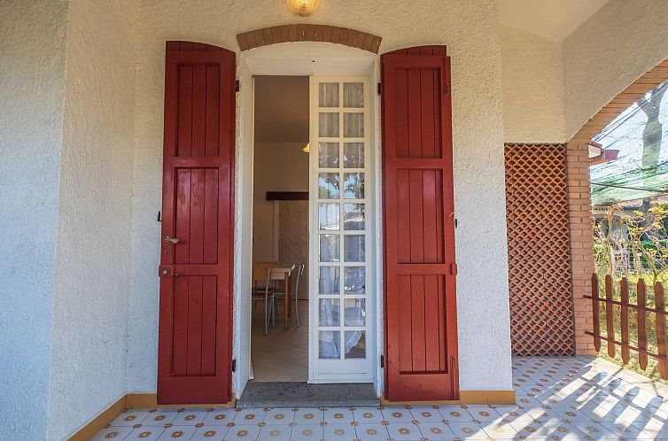 Vakantiehuis in Lido Delle Nazioni mit Großem Garten