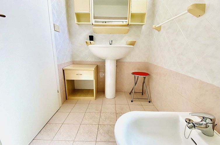 Vakantiehuis Moderne Villa mit Terrasse, Grill, Privatgarten
