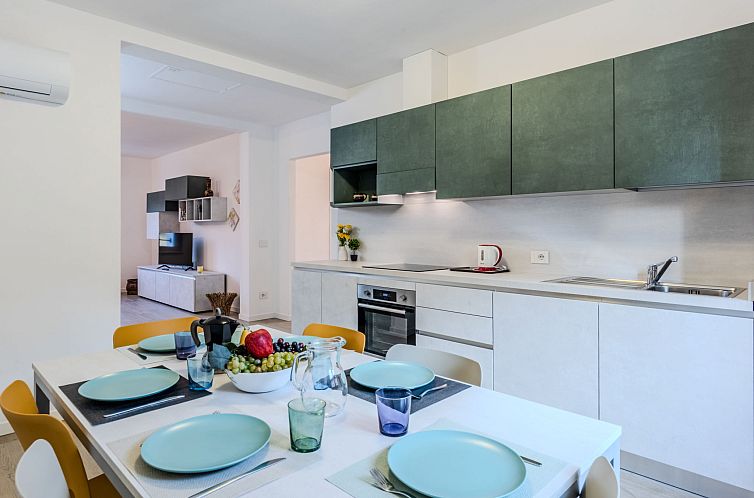 Guest house 08910432 - Apartment Italian Lakes - Appartement Piazzetta