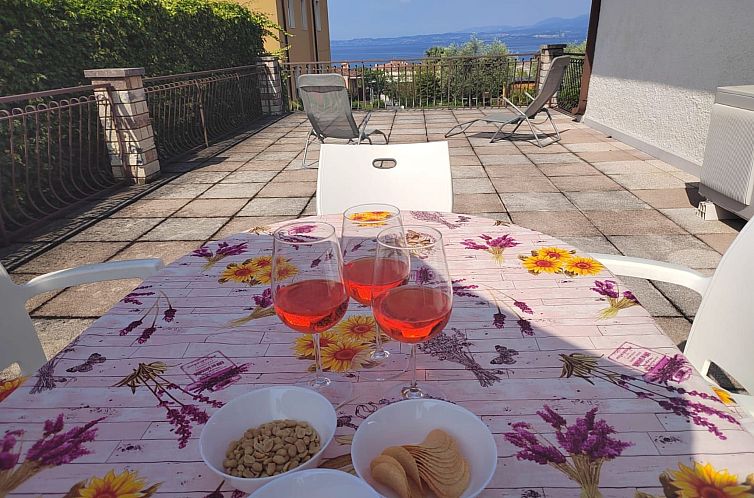 Vakantiehuis mit Seeblick und privatem Garten