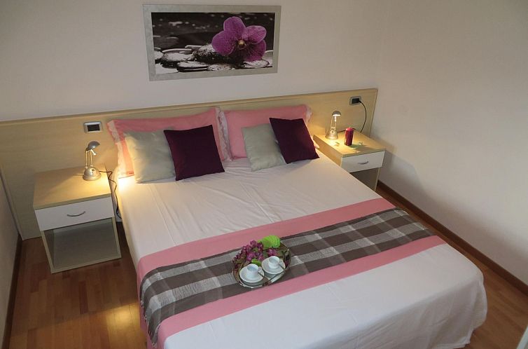 Appartement Superior-Dachgeschosszimmer mit großem Balkon B