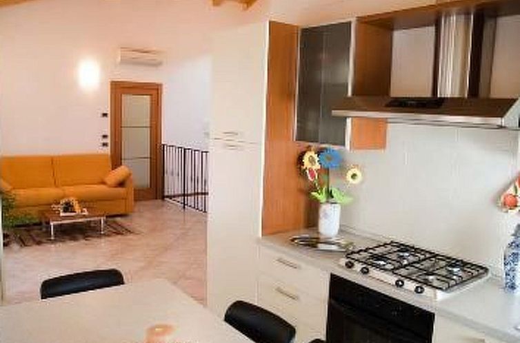 Appartement Superior-Dachgeschosszimmer mit großem Balkon B