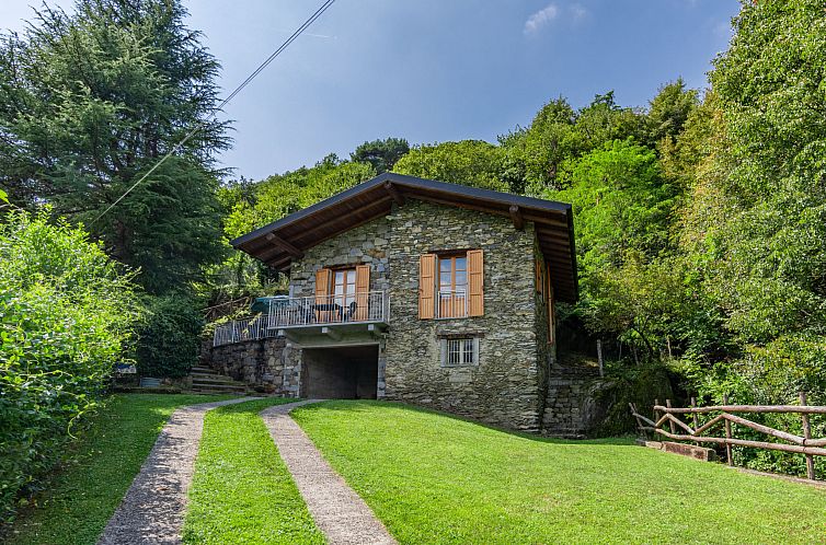 Guest house 08921908 - Holiday property Italian Lakes - Vakantiehuis Bragna