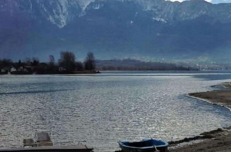 Appartement Zwei-Zimmer-Wohnung mit Parkplatz in der Nähe d