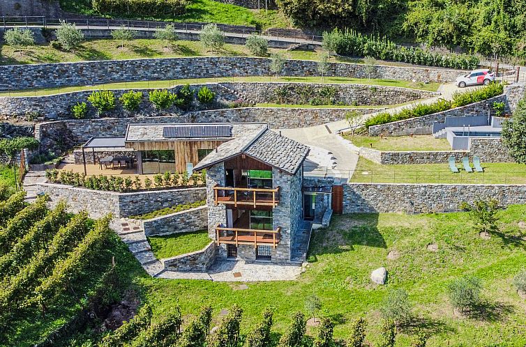 Verblijf 08922056 - Vakantiewoning Italiaanse meren - Vakantiehuis Woodhouse Domaso