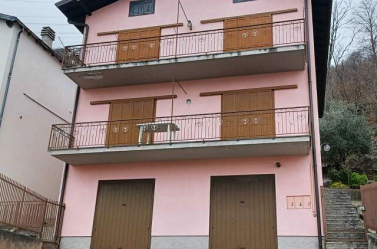 Vrijstaande woning in Gera Lario