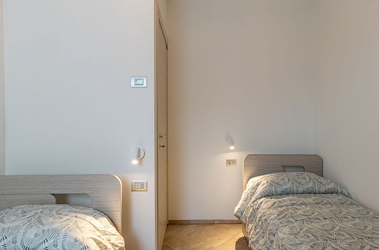 Appartement Girasole (GLA128)