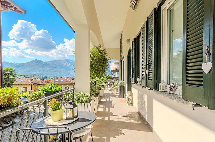 Guest house 08923805 - Holiday property Italian Lakes - Vakantiehuis Aurora