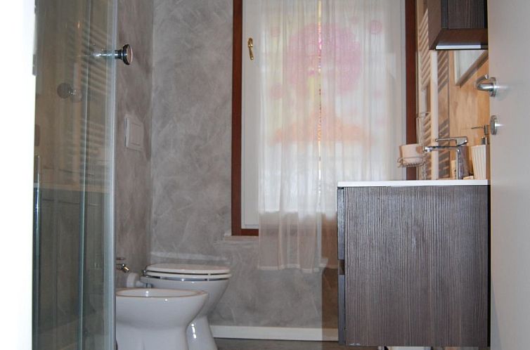 Appartement Wohnung 'Garda' mit Terrasse