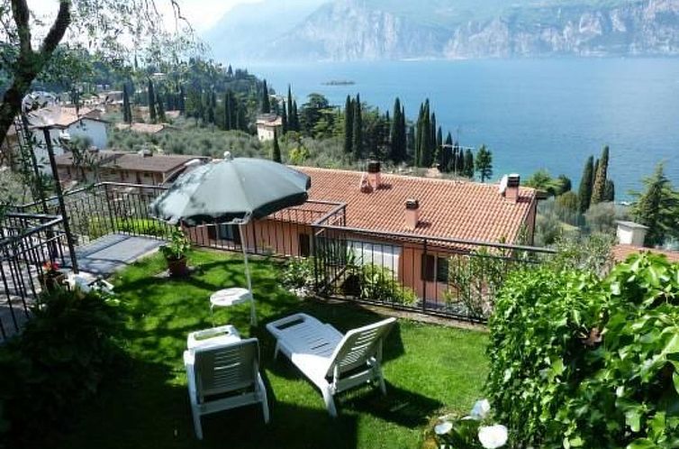 Appartement Zwei-Zimmer-Wohnung mit herrlicher Terrasse mit 