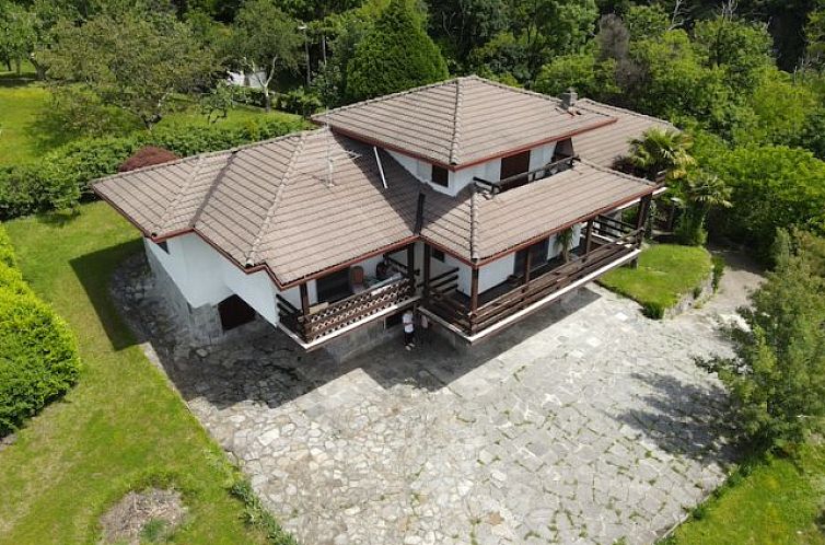 Vrijstaande woning in Arizzano