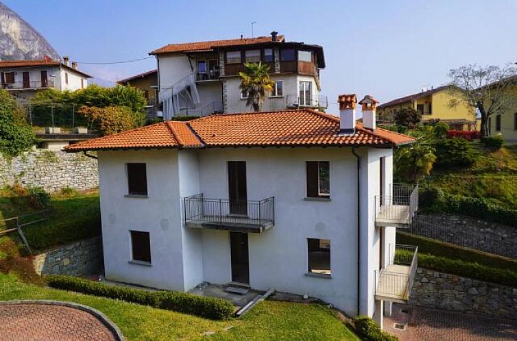 Vrijstaande woning in Griante