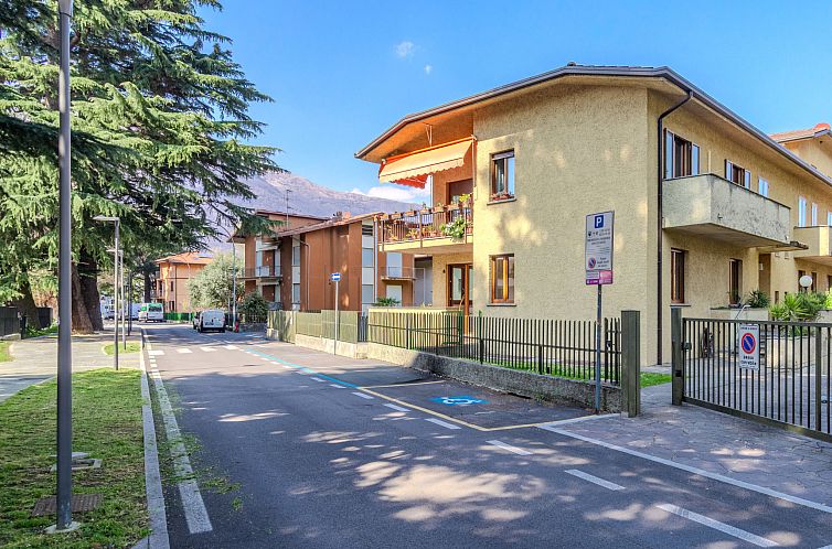 Guest house 0894326 - Apartment Italian Lakes - Appartement Giardino Bonsai