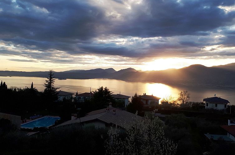 Appartement Flacher Sonnenuntergang