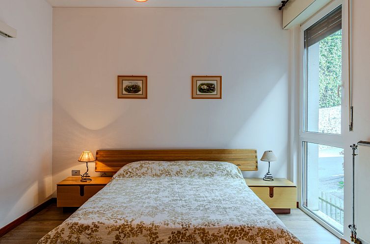 Appartement Attilio lake front view