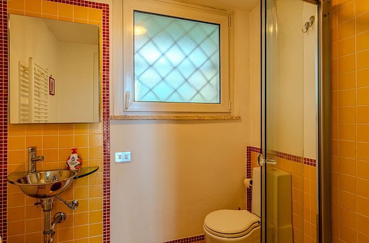 Appartement Attilio lake front view