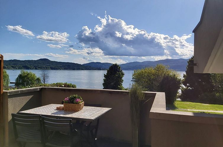 Guest house 0898703 - Apartment Italian Lakes - Appartement Wohnung 'Ispra Lago Maggiore'