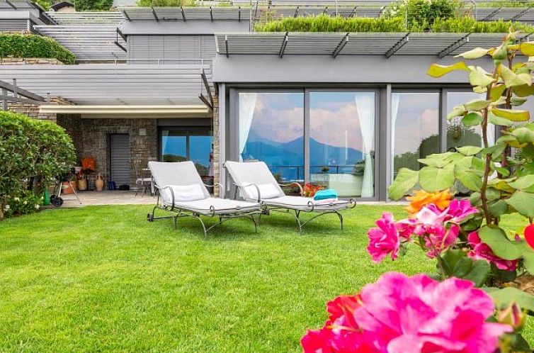 Vrijstaande woning in Menaggio