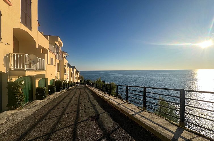 Guest house 0900102 - Apartment Liguria - Appartement House Agave by Holiday World