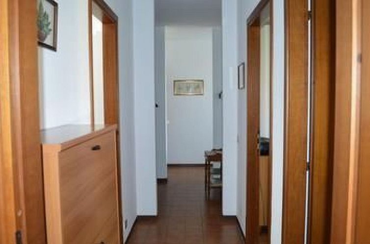 Appartement Casa Leonilde Grosszügige Wohnung direkt am Mee