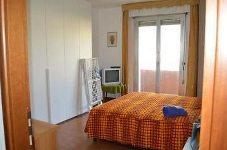 Appartement Casa Leonilde Grosszügige Wohnung direkt am Mee