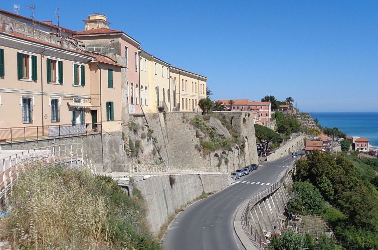 Appartement 'Medieval House' mit Terrasse