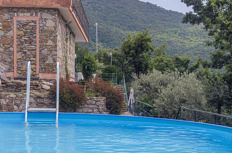 Vakantiehuis Ferienvilla mit Whirlpool