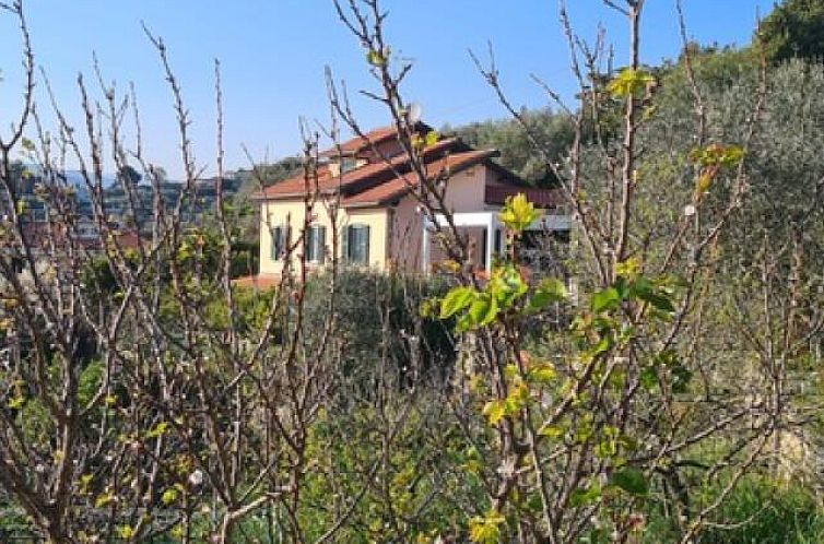 Vrijstaande woning in Imperia