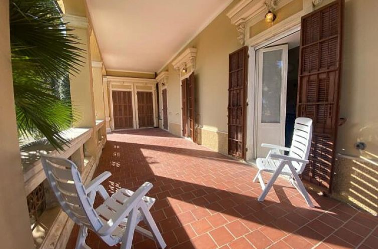 Vrijstaande woning in Imperia