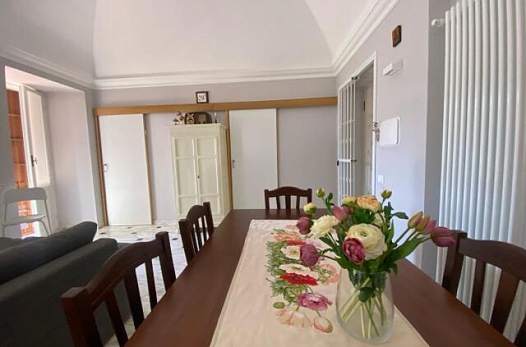 Vrijstaande woning in Imperia