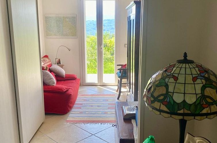 Vrijstaande woning in Imperia