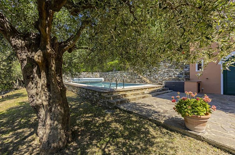 Vrijstaande woning in Imperia