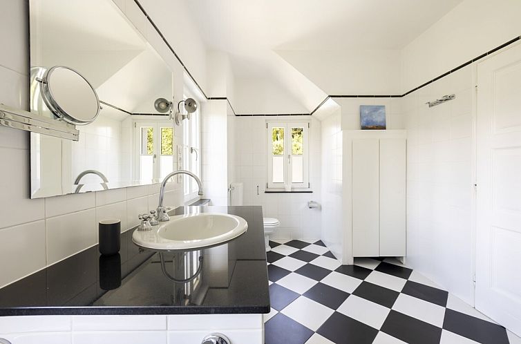 Vrijstaande woning in Imperia