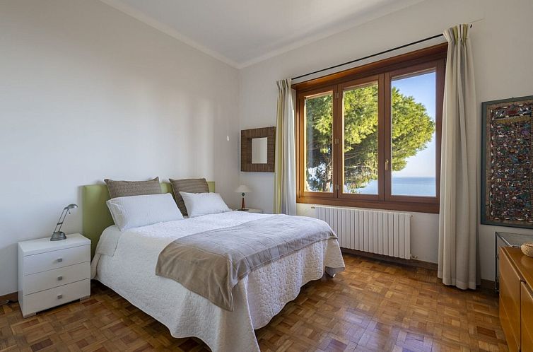 Vrijstaande woning in Imperia