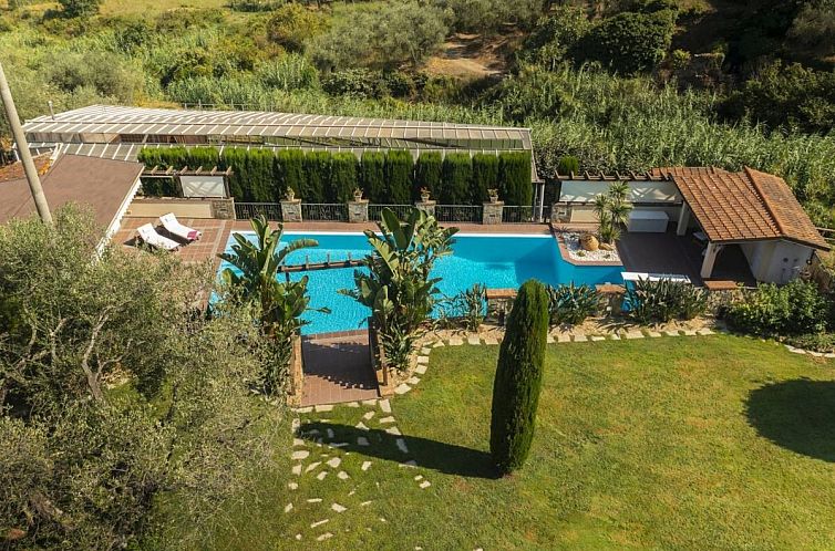 Vrijstaande woning in Imperia