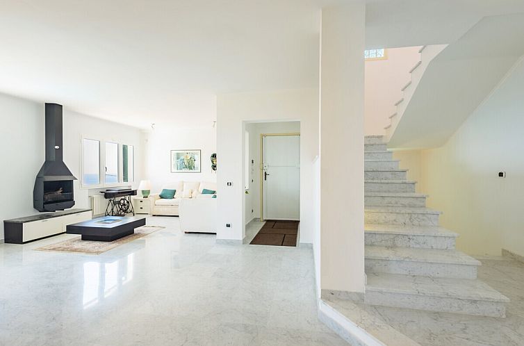 Vrijstaande woning in Imperia